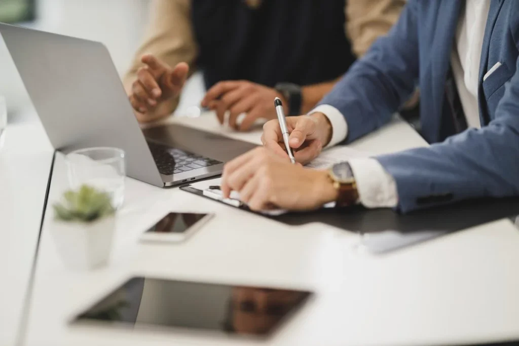 Finding the right financial guidance Finding the right financial guidance
